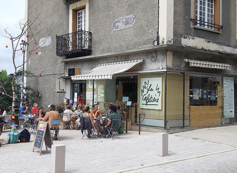 Aurignac un tiers lieu convivial, activités culturels, coworking, vélo